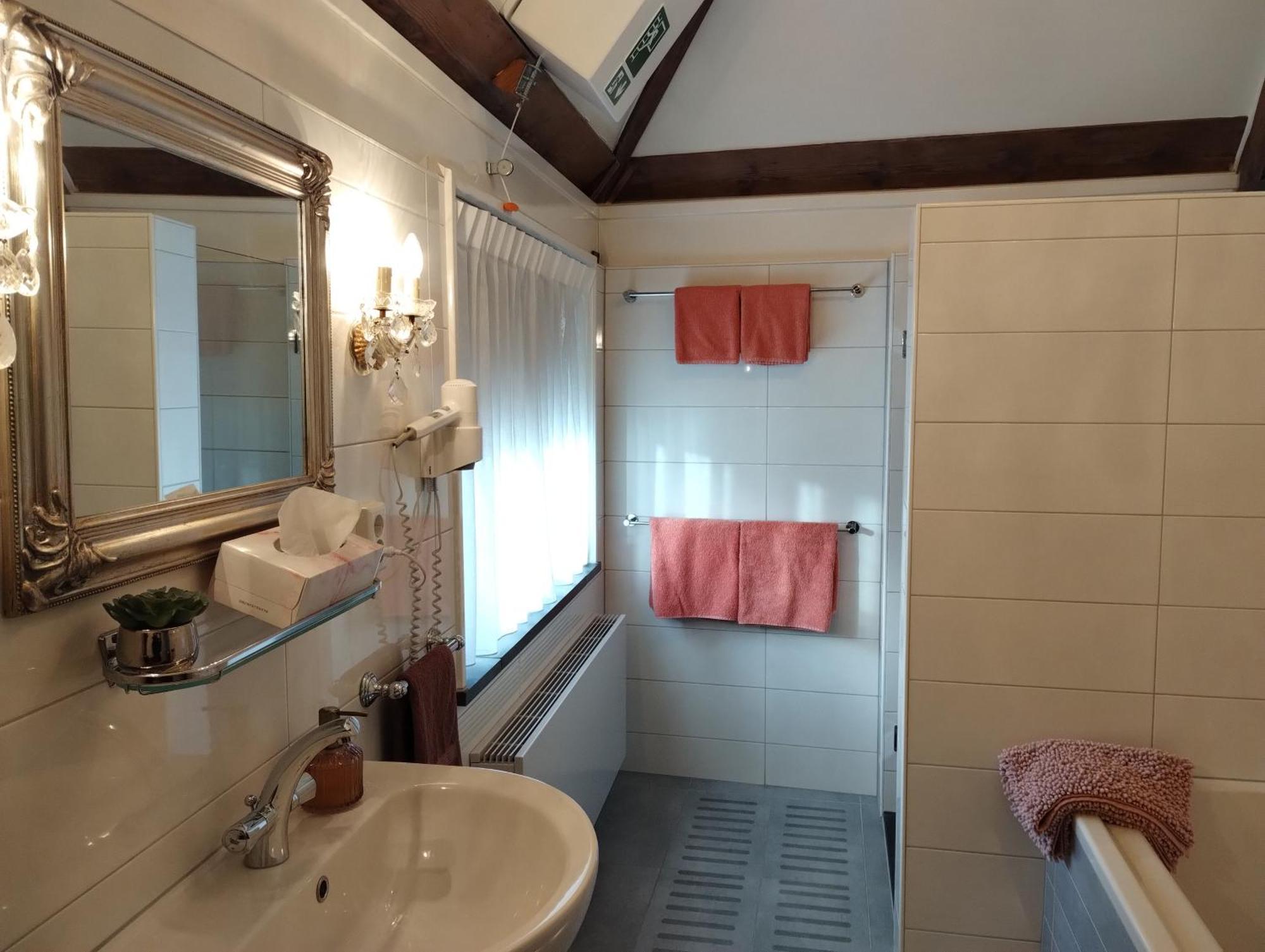 Апартаменты Vrye Heerlykheyd (Adults Only) Мидделбург Экстерьер фото